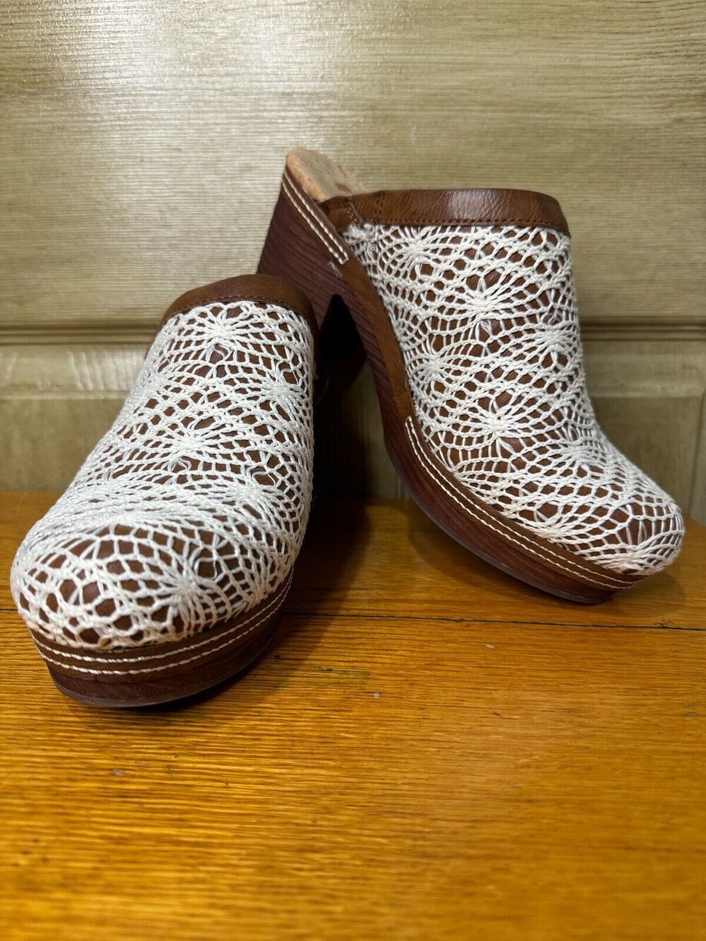 Korks Womens KR0010471 Nora Ivory Crochet Heeled Slip On Comfort Clogs Size 8 M